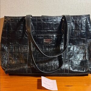 Elegant Black Crocodile-Embossed Tote Bag